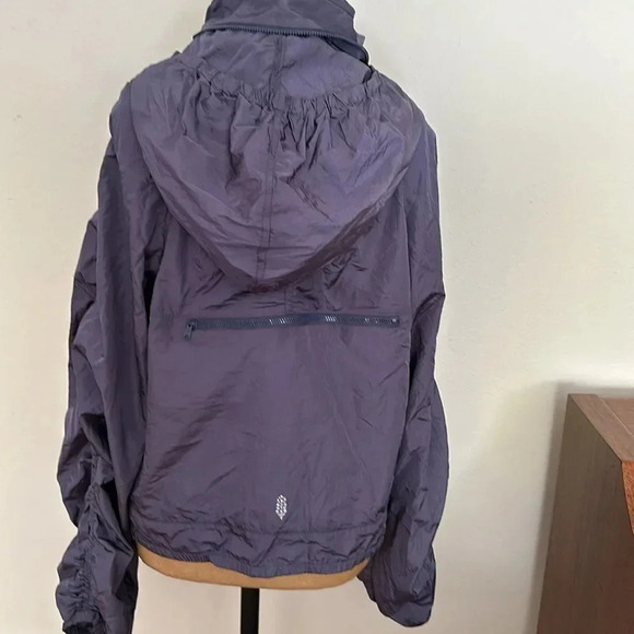 Free People Movement sz L Way Home Packable Jacket 
Minimalist travel VGUC - Picture 3 of 9